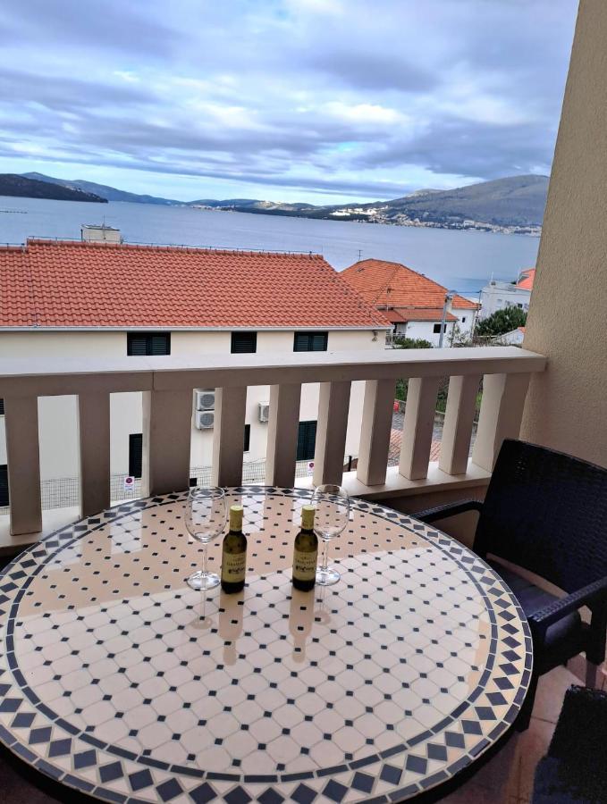 Apartment Angie Trogir Eksteriør billede